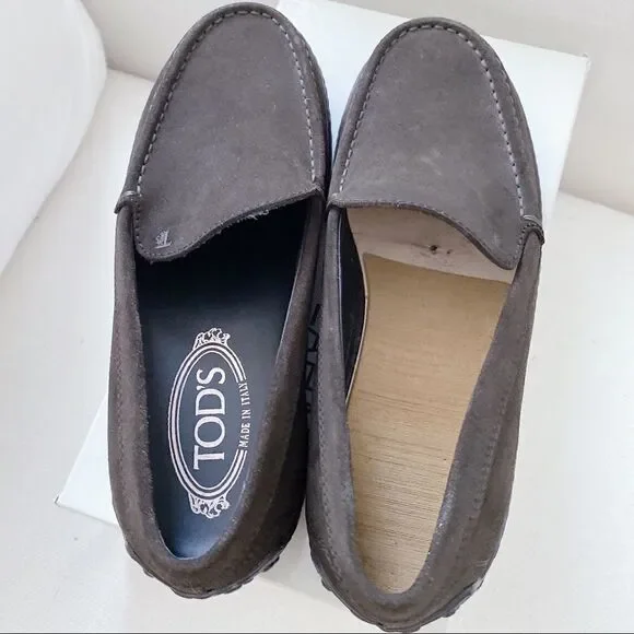New without Box” Tod’s woman suede loafer in dark brown size 37.5 - Picture 4 of 8